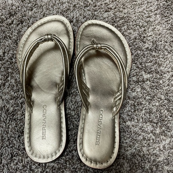 Bernardo Women's Gold Sandals - Picture 3 of 3